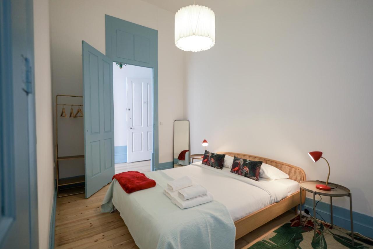 Adorable In Great Area Apartment *